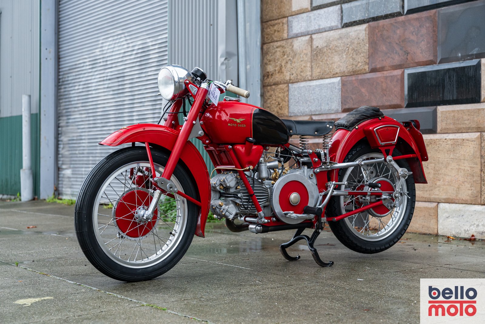 MOTO GUZZI レッドタンクItalyビンテージ、 1963 Moto Guzzi Falcone Sport 500 — Bello Moto SF